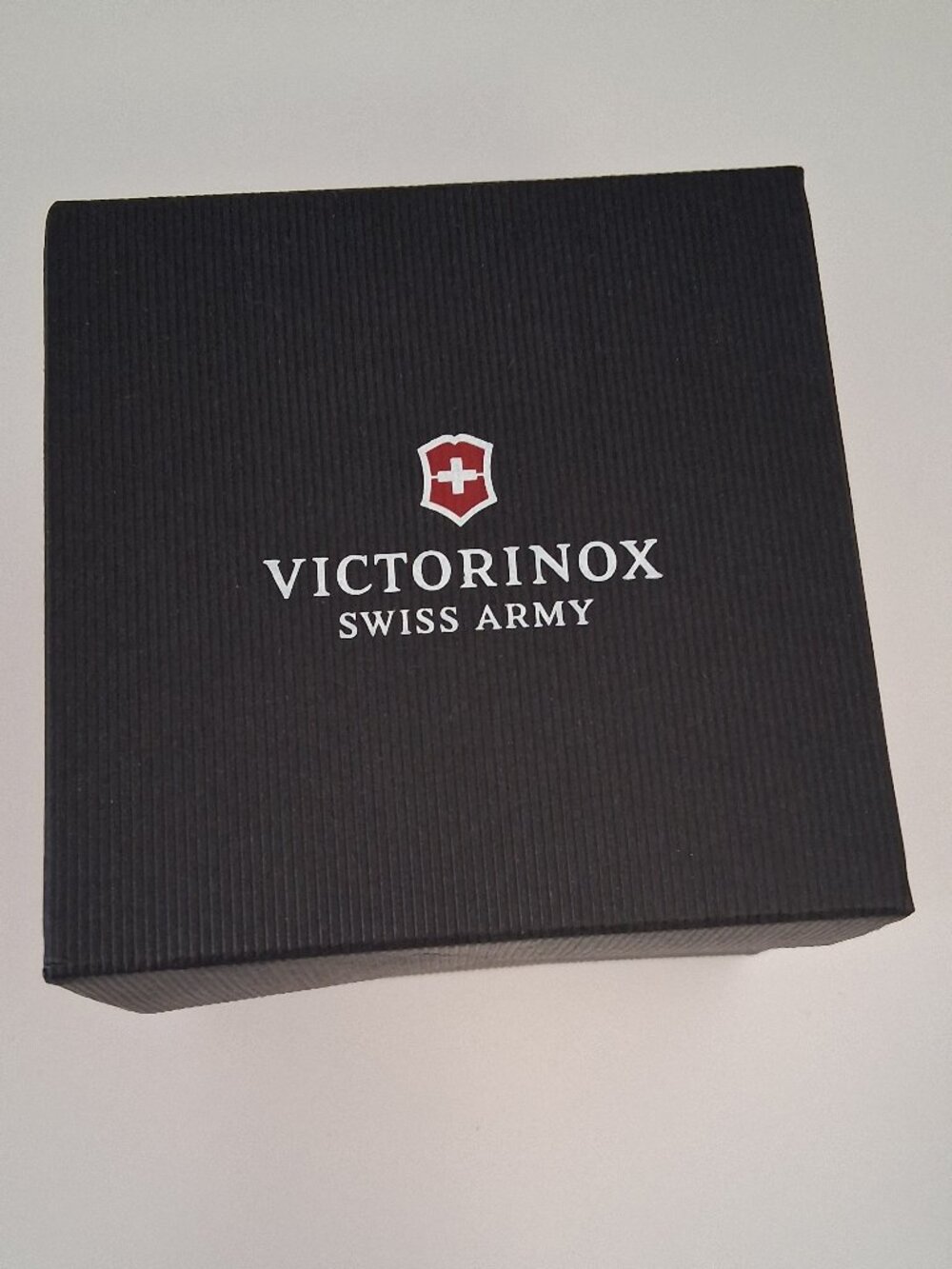 Swiss Army Men`s wrist watch model 249085 from Victorinox Like New - Picture 8 of 8